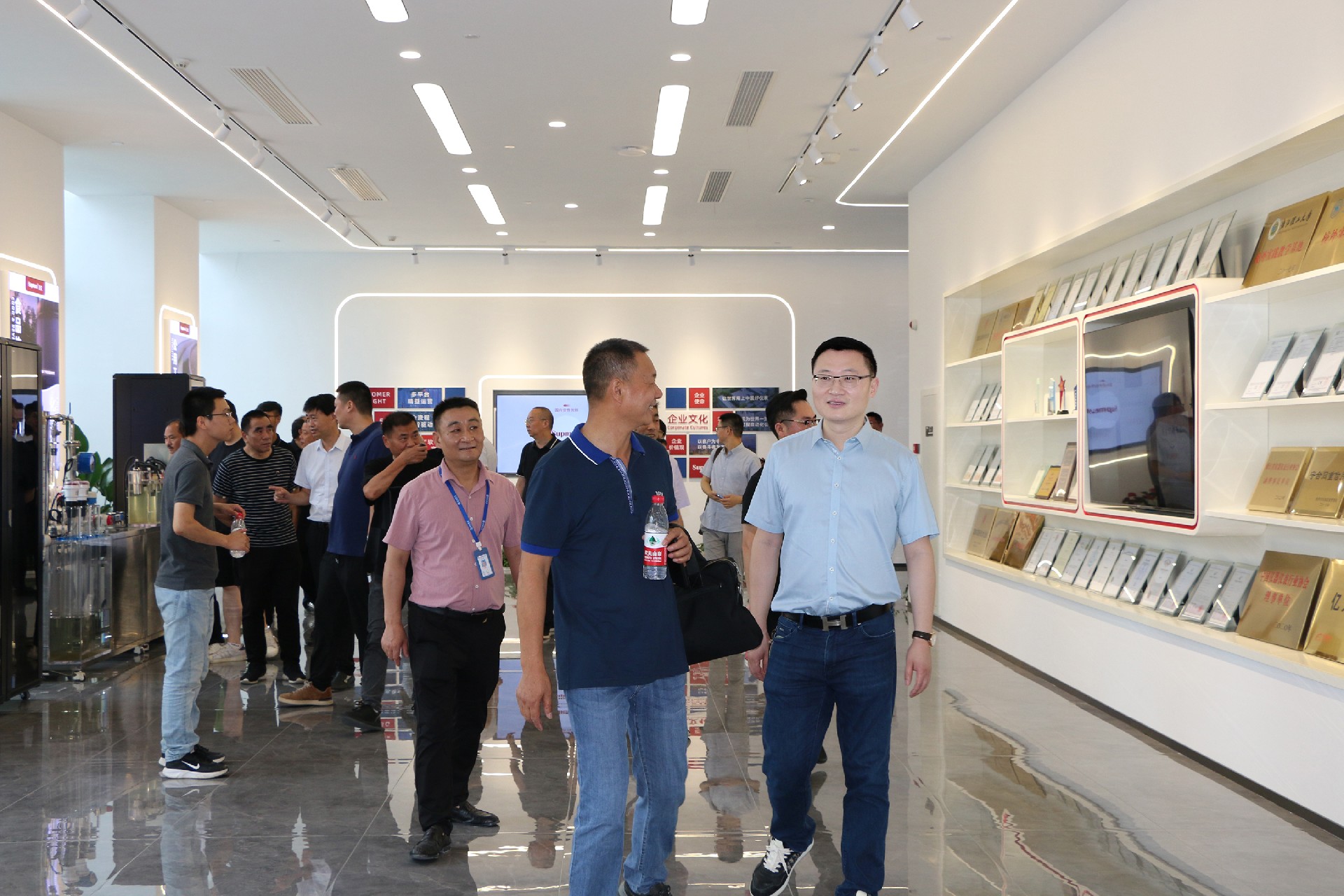 1688197169723167.jpg 1688197169723167.jpg